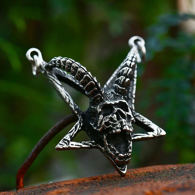 Collier crâne et cornes Moon Attic MA-BP8-176N