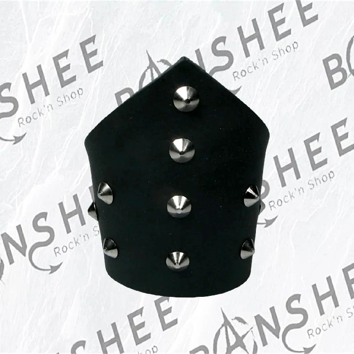 Bracelet manchette en cuir noir asymétrique avec pointes métalliques argentées