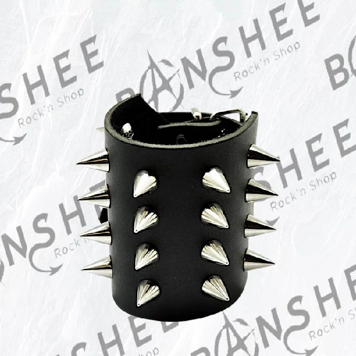 Bracelet en cuir noir avec spikes métalliques et fermeture à boucle réglable
