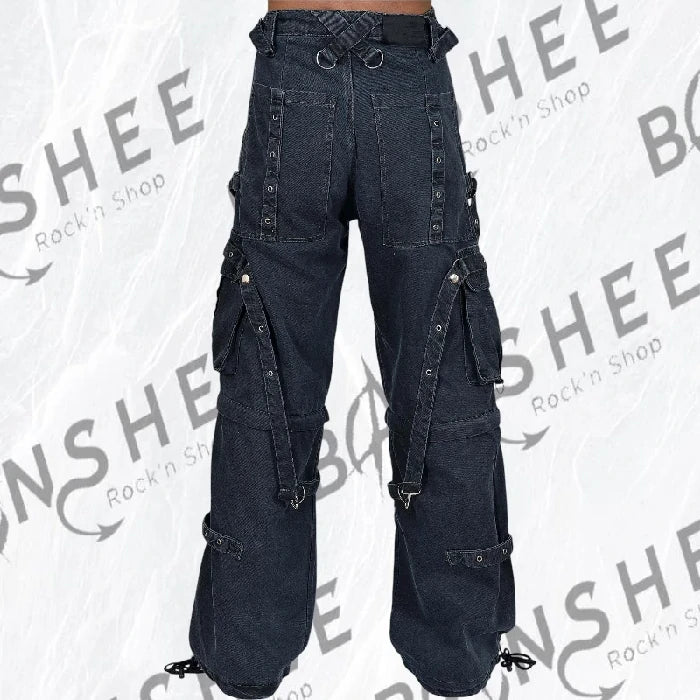 Vue arrière d'un pantalon baggy cargo gris en jean avec poches et sangles réglables
