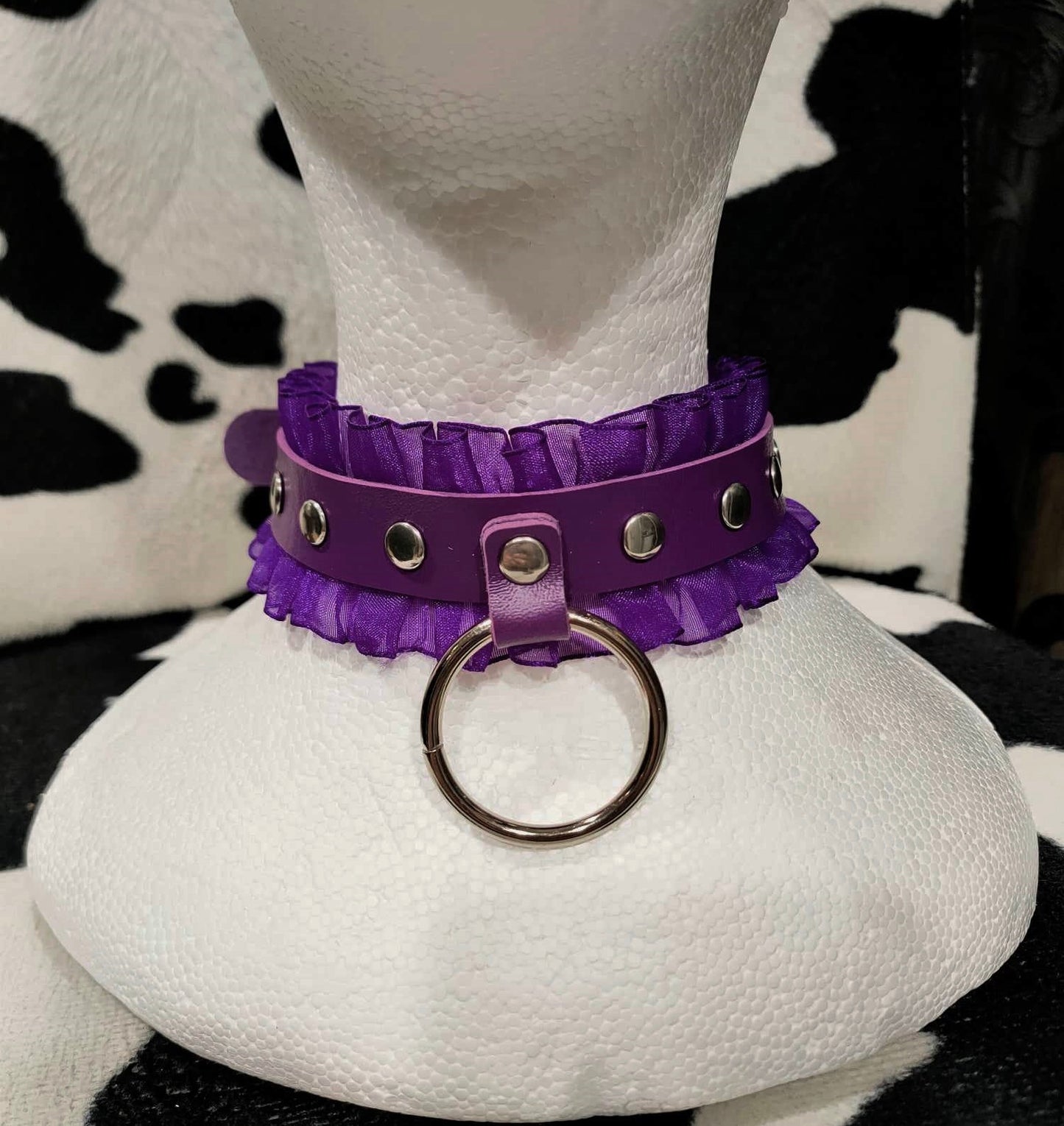 Choker Moon Attic avec anneau style punk / gothique / métal MA-XQ0326