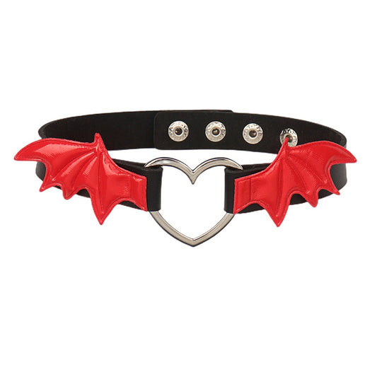 Choker Moon Attic avec coeur style punk / gothique / métal MA-XQ0304A