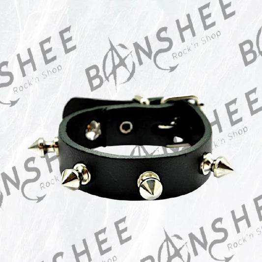 Bracelet noir en cuir avec spikes métalliques et fermeture à boucle