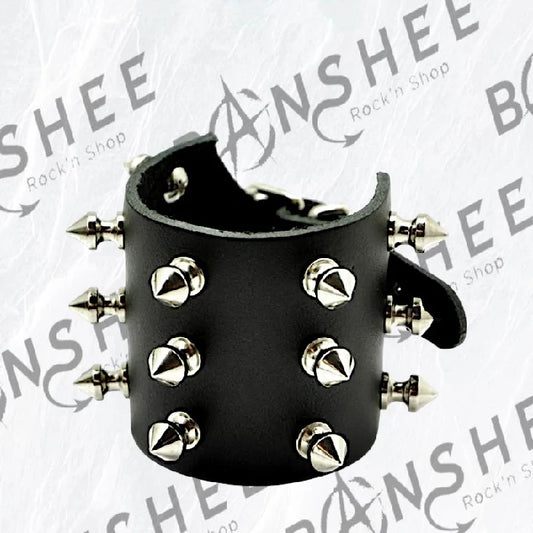 Bracelet noir en cuir avec spikes métalliques et fermeture à boucle