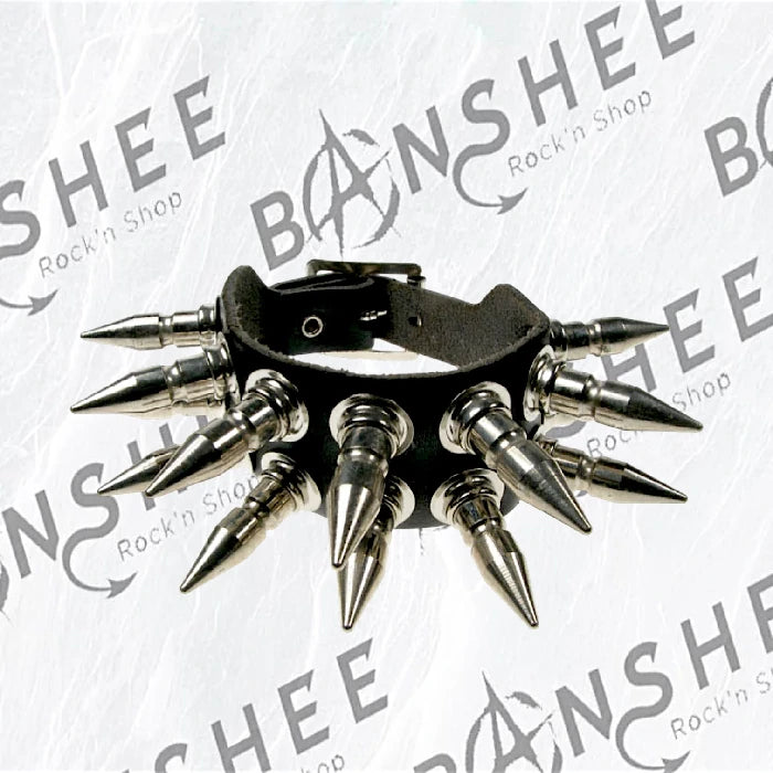 Bracelet en cuir noir avec deux rangées de grands spikes métalliques argentés