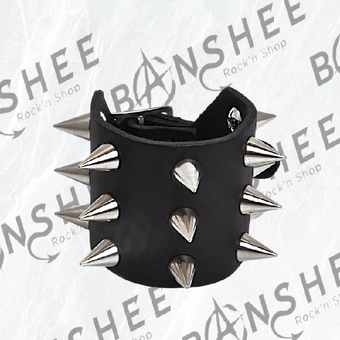 Bracelet en cuir noir avec spikes métalliques et fermeture à boucle réglable