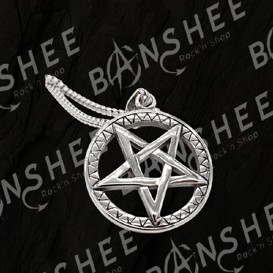 Collier avec pendentif pentagramme en titane argenté