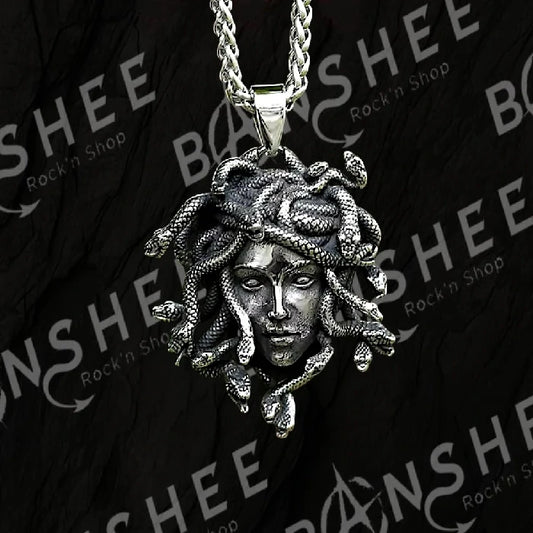 Collier avec pendentif tête de Méduse en acier inoxydable