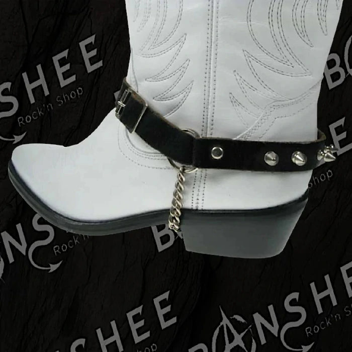 Eperon en cuir noir avec clous et chaîne argentée