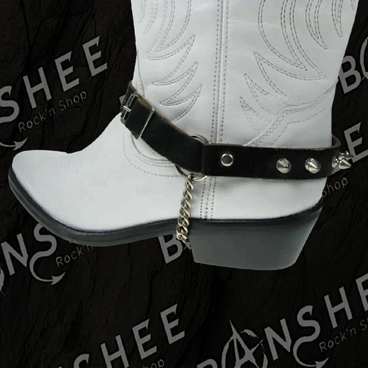 Eperon en cuir noir avec clous et chaîne argentée