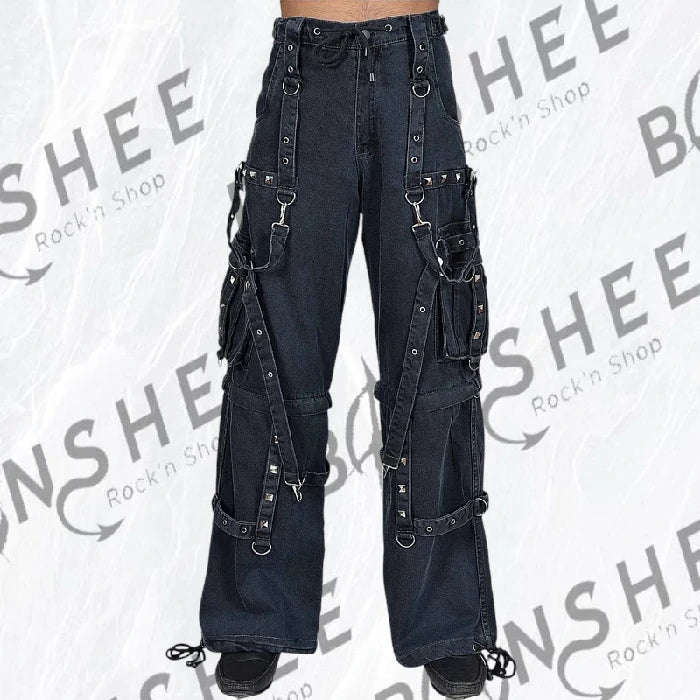 Pantalon baggy cargo gris en jean avec sangles, poches et détails métalliques
