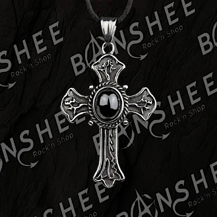 Pendentif croix gothique en acier inoxydable avec pierre noire